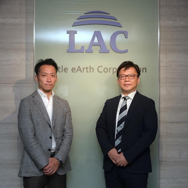 HashiCorp Japanで日本のカントリーマネージャーを務める花尾 和成氏（左）と、ラックで執行役員CTOを務める倉持 浩明