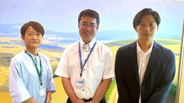 写真左から有馬 小織氏、樋口 潤氏、星野 健太郎氏