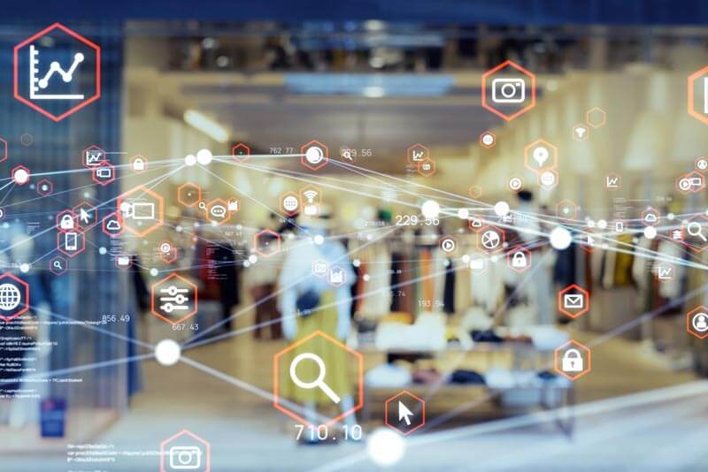 AWSサービスが様々な場面で活用されているイメージ