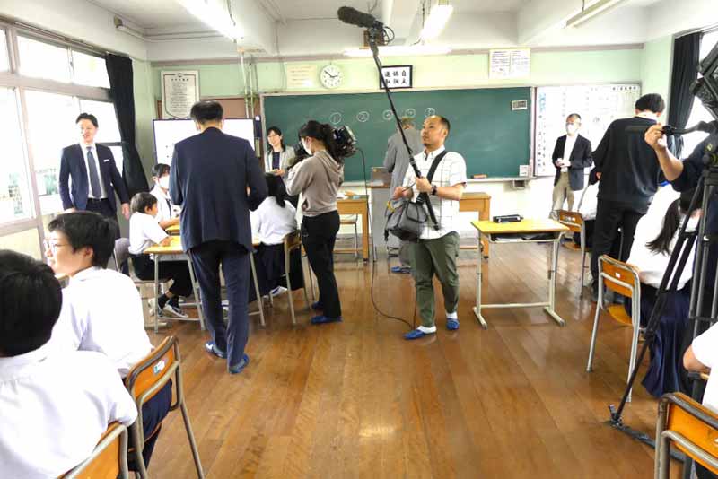 報道陣の様子