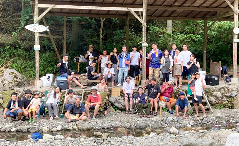 釣りサークル「楽釣会」のメンバー