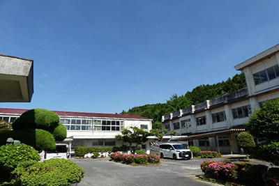 山口県光市立大和中学校校舎