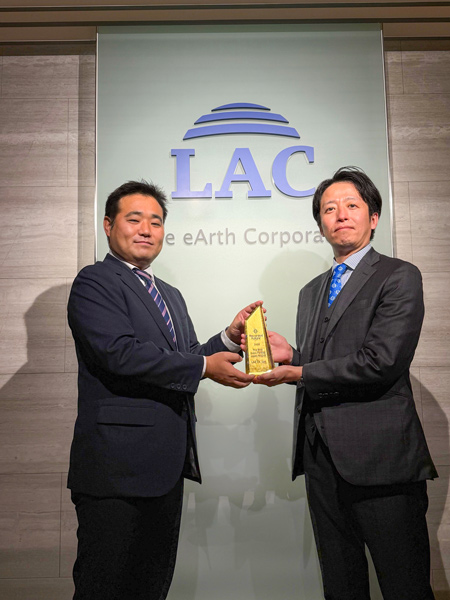 レコーデッド・フューチャー・ジャパン株式会社 遠山 央敬様（右）と、ラックの富山 修吾 （左）